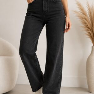 Wide-Leg Jeans